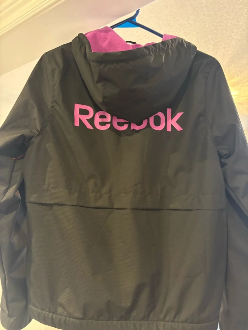 XS Reebok Women’s Black Jacket with Purple Trim Hooded Windbreaker - Picture 4 of 5